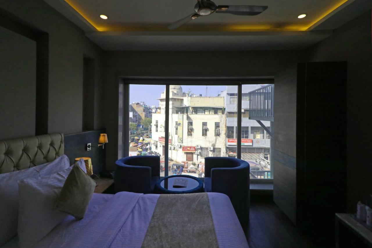 The Ivy Grand Hotel In City Centre With Free Secured Parking New Delhi Bagian luar foto